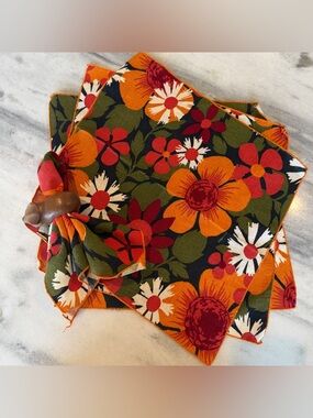 Set Of 4 Vintage Retro Floral Napkins Orange Pink Green 60s 70s Flower Power